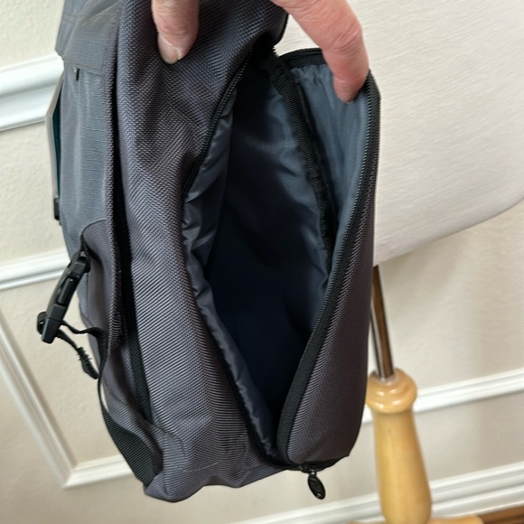 Rick Steves LAPTOP MESSENGER BAG - grey/blk - Picture 14 of 16